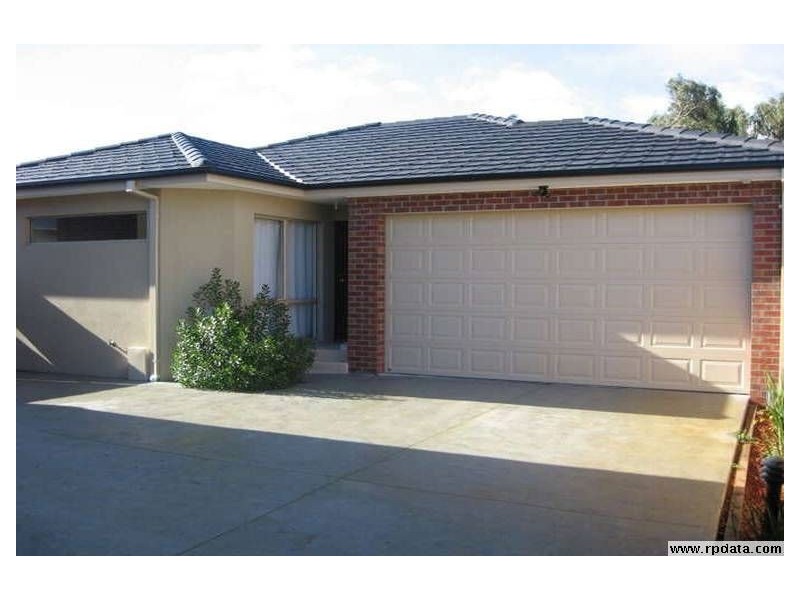 2/30 Willis Street, Frankston VIC 3199