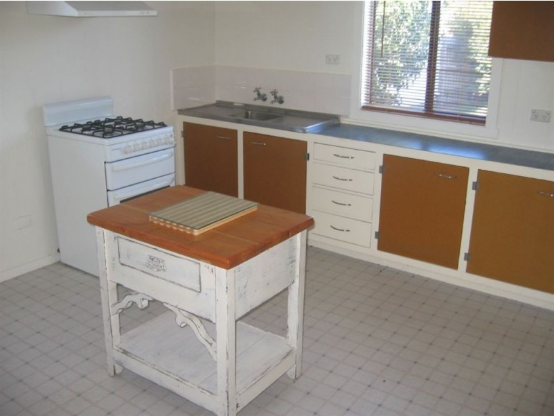 24 Royle Street, Frankston VIC 3199