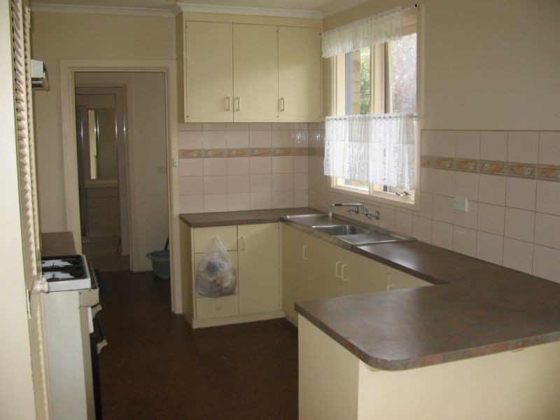 2 Hamilton Grove, Frankston South VIC 3199