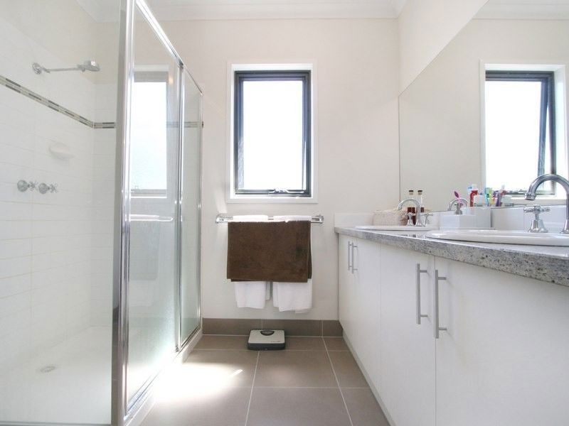 19 Reid Street, Frankston VIC 3199