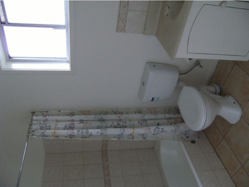 33 Karingal Drive, Frankston VIC 3199