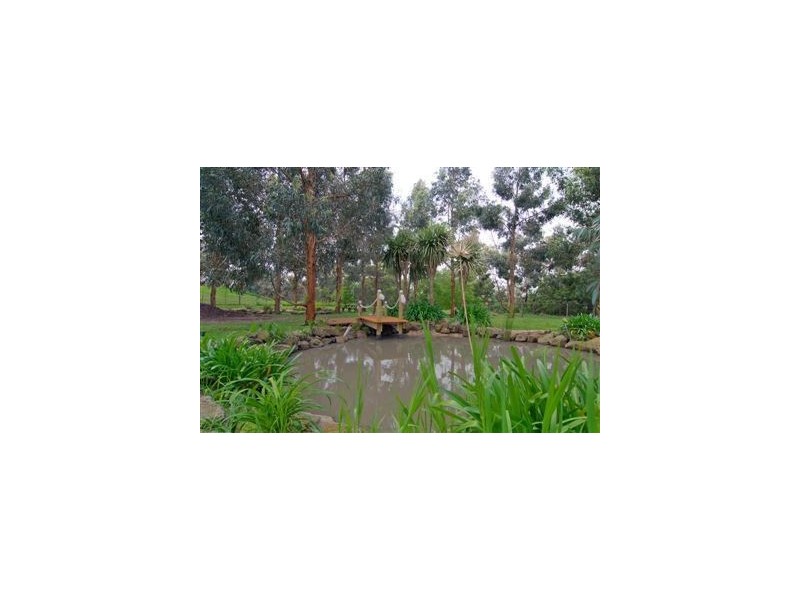 14 Crofters Hill Way, Somerville VIC 3912