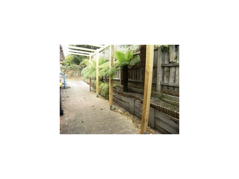 2/6 St Johns Avenue, Frankston VIC 3199