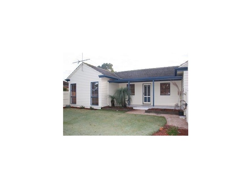 5 Cricklewood Avenue, Frankston VIC 3199
