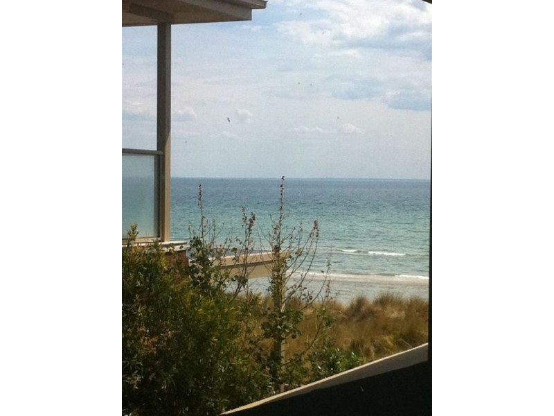 B/2 Beach Street, Frankston VIC 3199