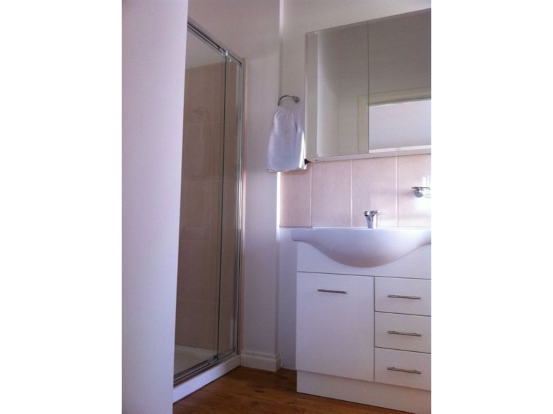 B/2 Beach Street, Frankston VIC 3199