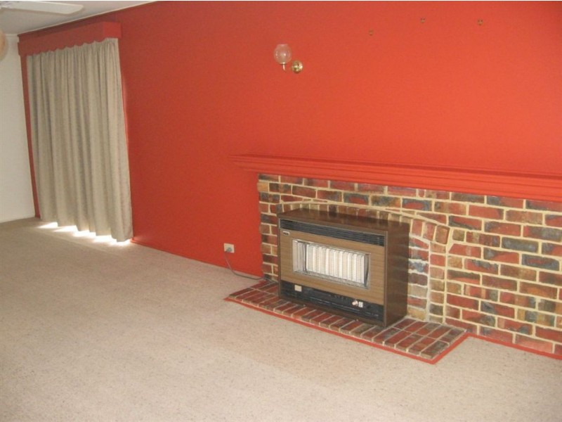 38 Derna Crescent, Frankston VIC 3199