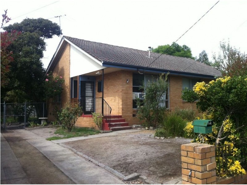 10 Hodgins Crescent, Frankston North VIC 3200