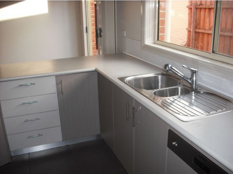 2/44 Frankston Flinders Road, Frankston VIC 3199