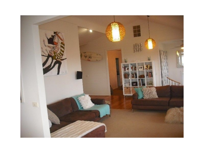 17 Brighton Crescent, Mount Eliza VIC 3930