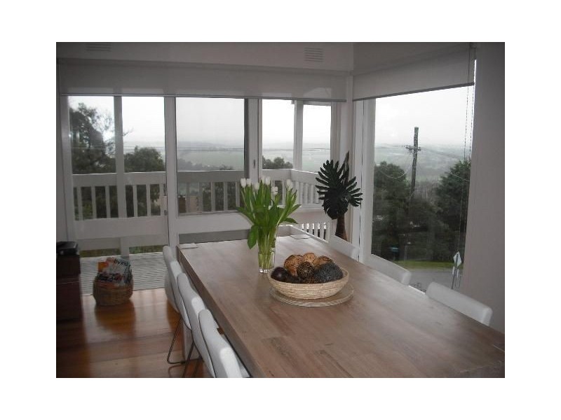 17 Brighton Crescent, Mount Eliza VIC 3930