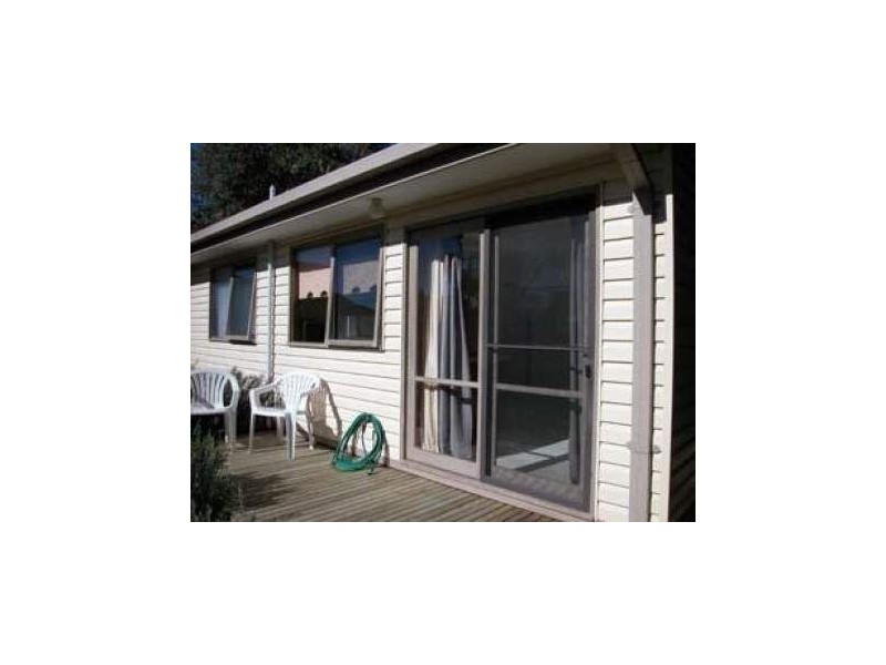 2/8 Gibson Avenue, Tyabb VIC 3913