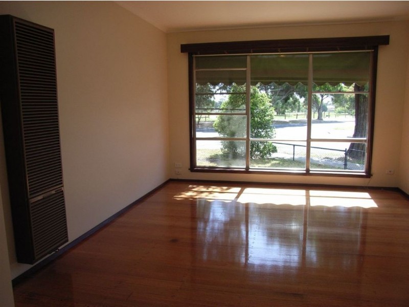 2 Poplar Street, Frankston North VIC 3200