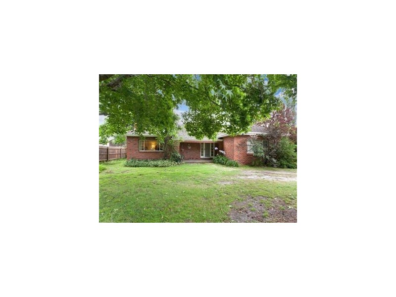 15 Liddesdale Avenue, Frankston South VIC 3199