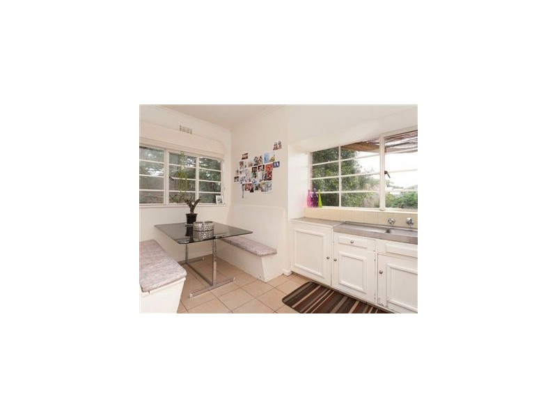 15 Liddesdale Avenue, Frankston South VIC 3199