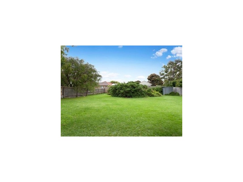 15 Liddesdale Avenue, Frankston South VIC 3199