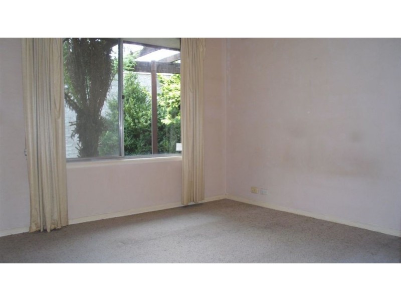 38 Pembroke Avenue, Frankston VIC 3199