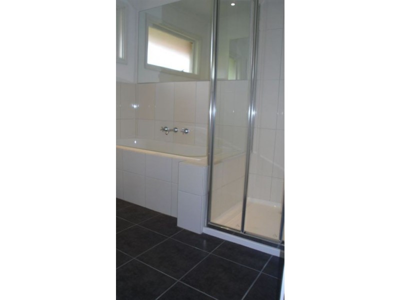 239 Cranbourne Road, Frankston VIC 3199