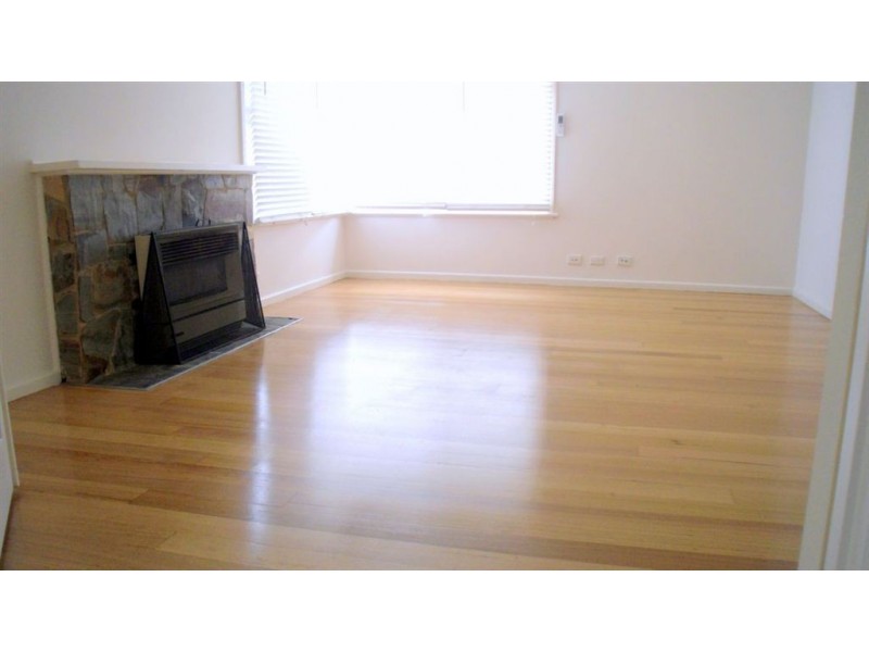 11 Lawrey Avenue, Frankston VIC 3199