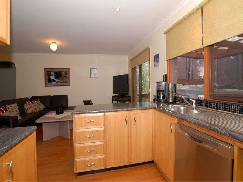 26 Ballymore Court, Frankston VIC 3199