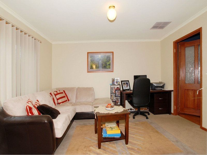 26 Ballymore Court, Frankston VIC 3199