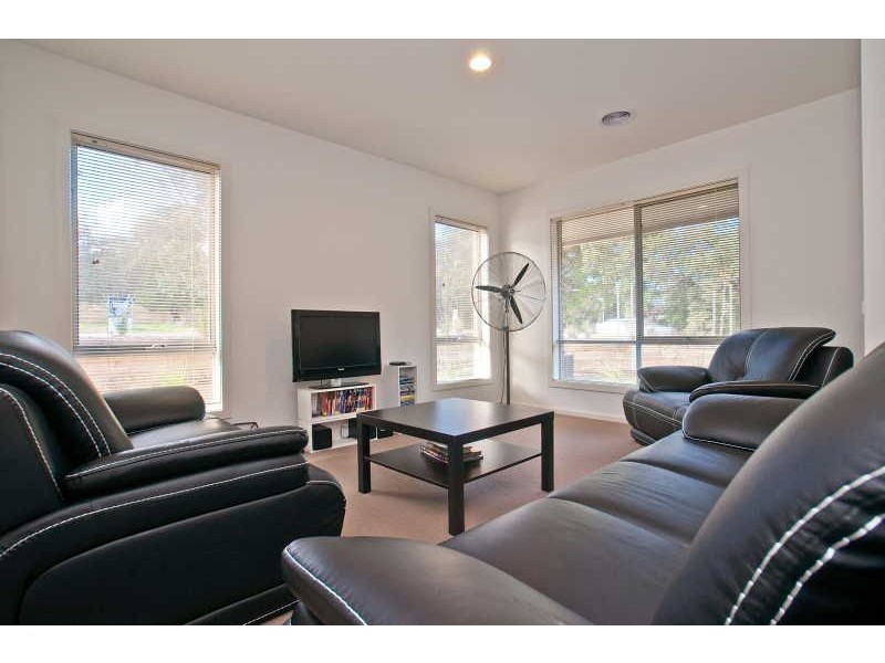 1/1 Warrenwood Place, Langwarrin VIC 3910