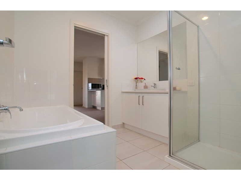 1/1 Warrenwood Place, Langwarrin VIC 3910