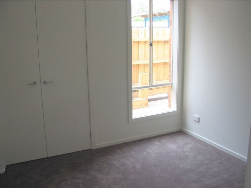 8A Karri Court, Frankston North VIC 3200