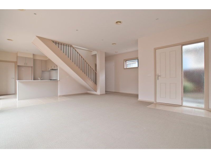 2/555 Station Street, Carrum VIC 3197