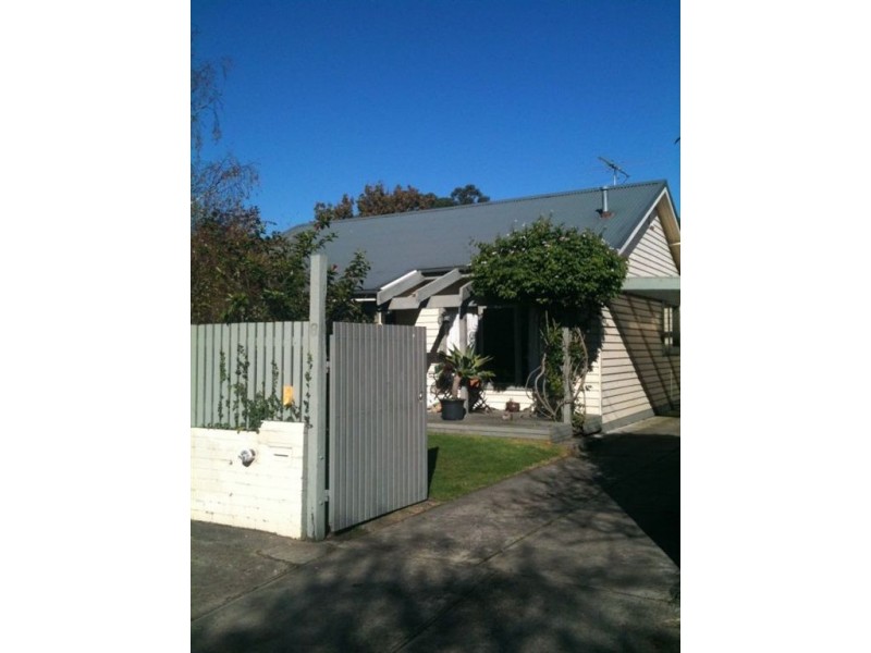 8 Francis Street, Frankston VIC 3199