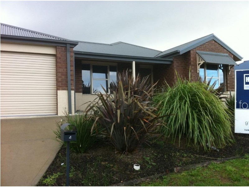 4 Babington Place, Hastings VIC 3915