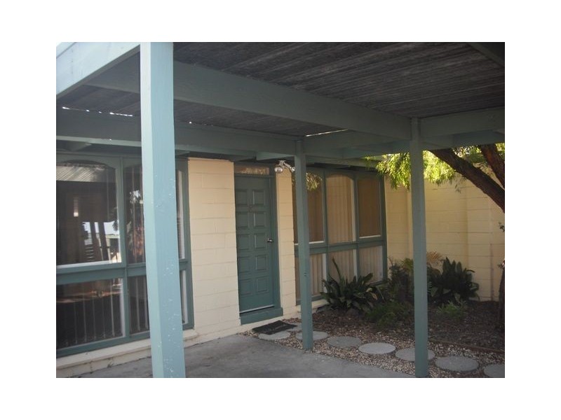 8/25 Wave Street, Frankston VIC 3199