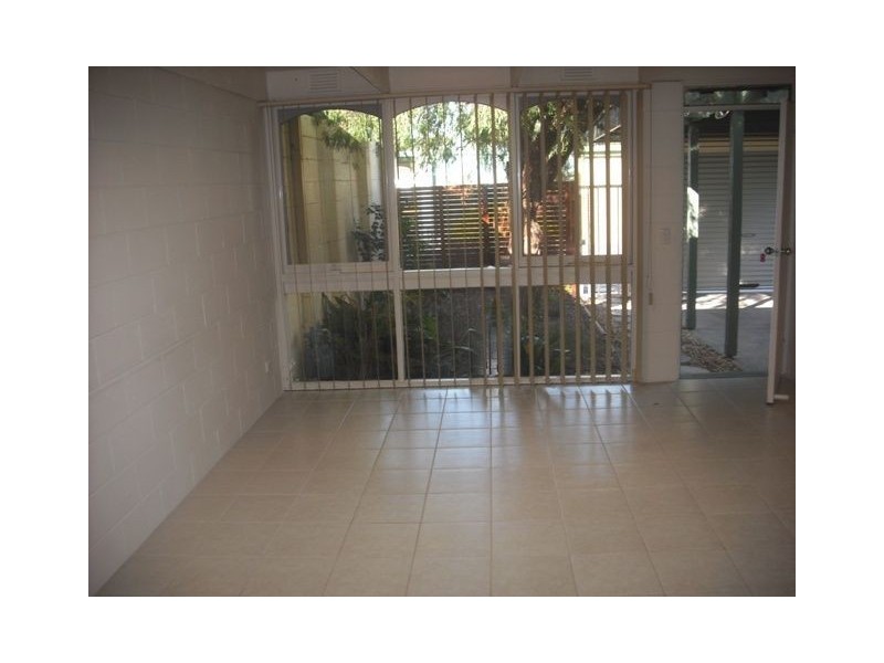 8/25 Wave Street, Frankston VIC 3199