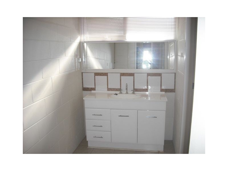 8/25 Wave Street, Frankston VIC 3199