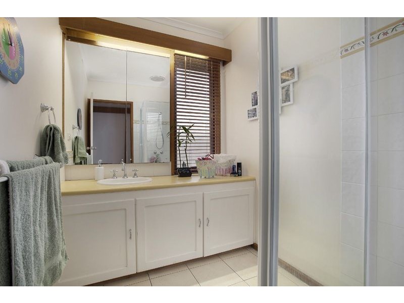 9 Renmuir Court, Frankston VIC 3199