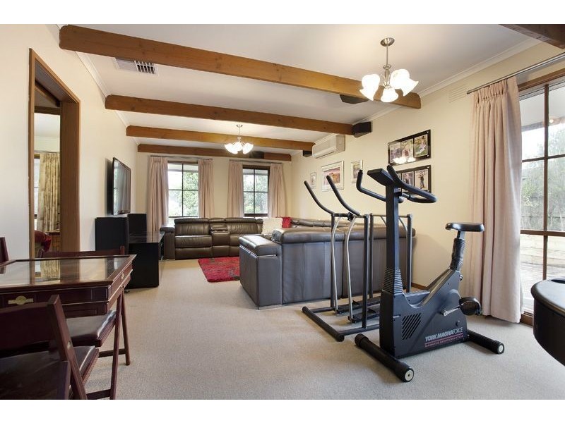 9 Renmuir Court, Frankston VIC 3199