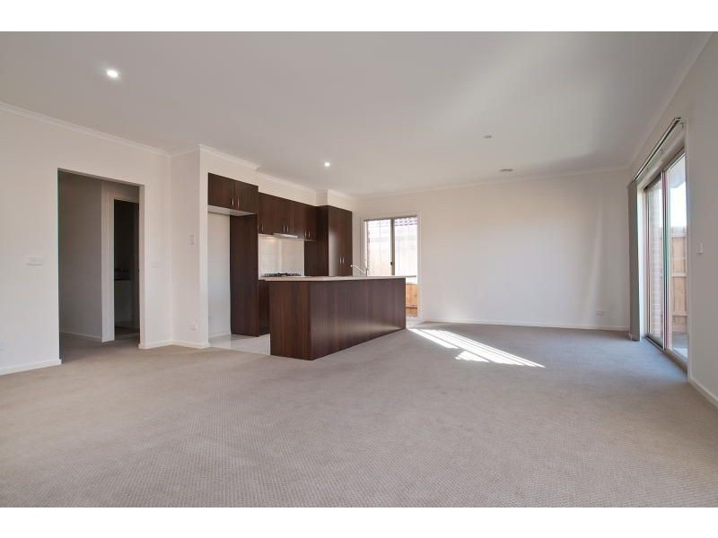 8/105 McMahons Road, Frankston VIC 3199