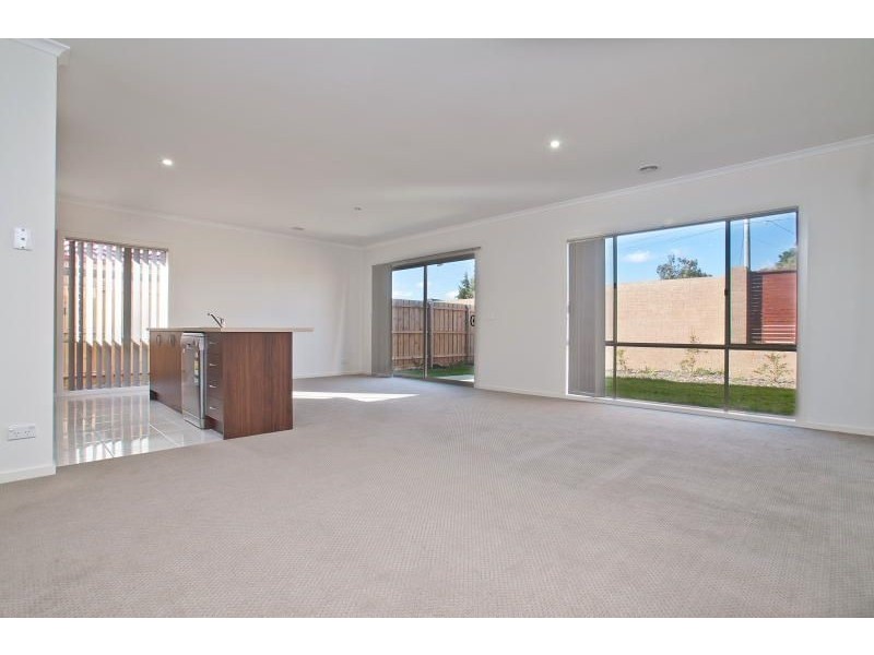8/105 McMahons Road, Frankston VIC 3199