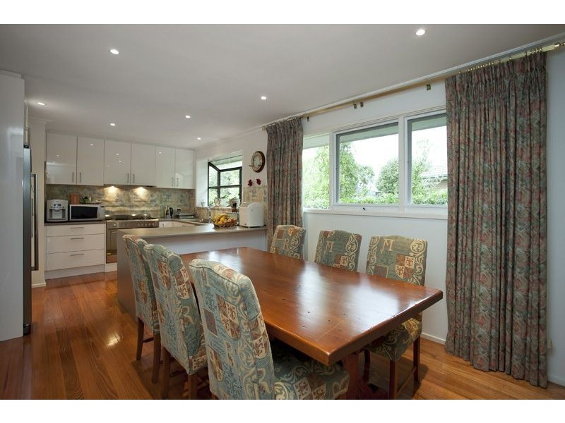 30 Oaklands Cresent, Frankston VIC 3199