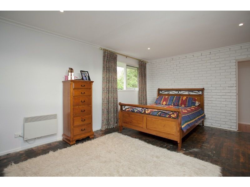 30 Oaklands Cresent, Frankston VIC 3199