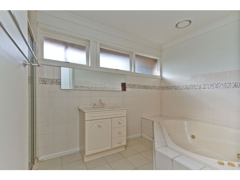 62 Kashmir Crescent, Frankston VIC 3199