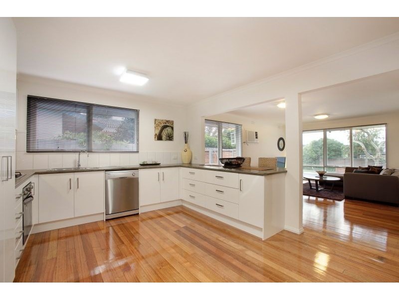 13 Blaxland Avenue, Frankston South VIC 3199