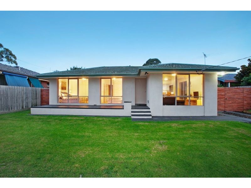 13 Blaxland Avenue, Frankston South VIC 3199