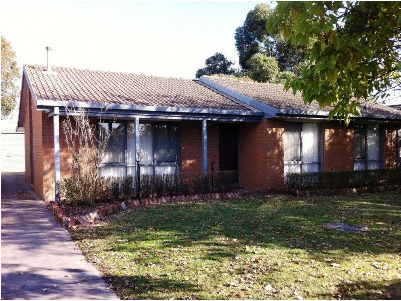 27 Wiltshire Drive, Somerville VIC 3912