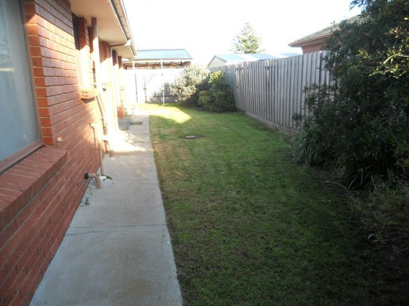 61A Swan Walk, Chelsea VIC 3196