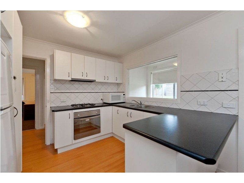 9 Centenary Street, Seaford VIC 3198