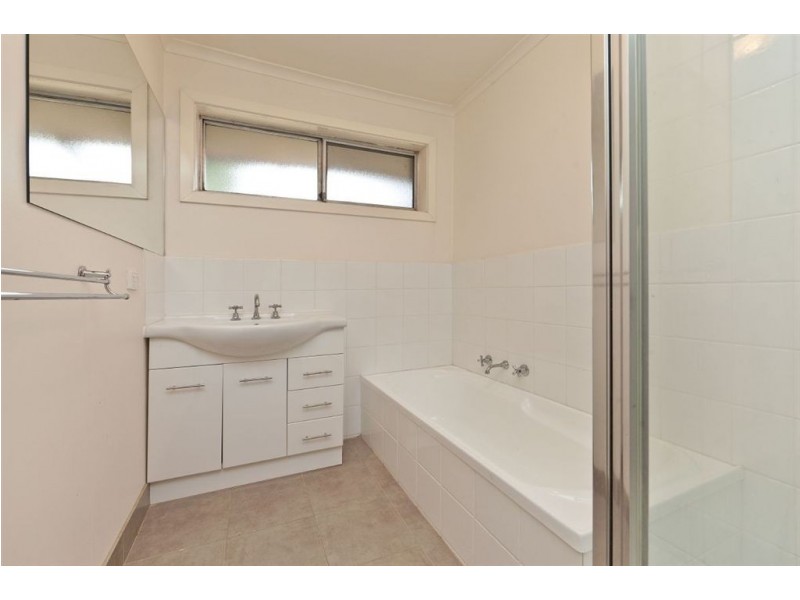 9 Centenary Street, Seaford VIC 3198