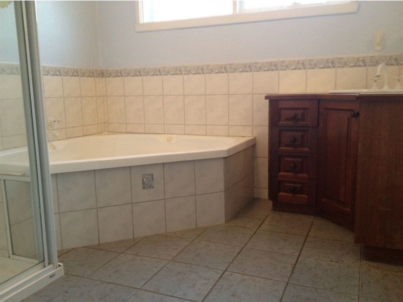 31 Beech Street, Langwarrin VIC 3910