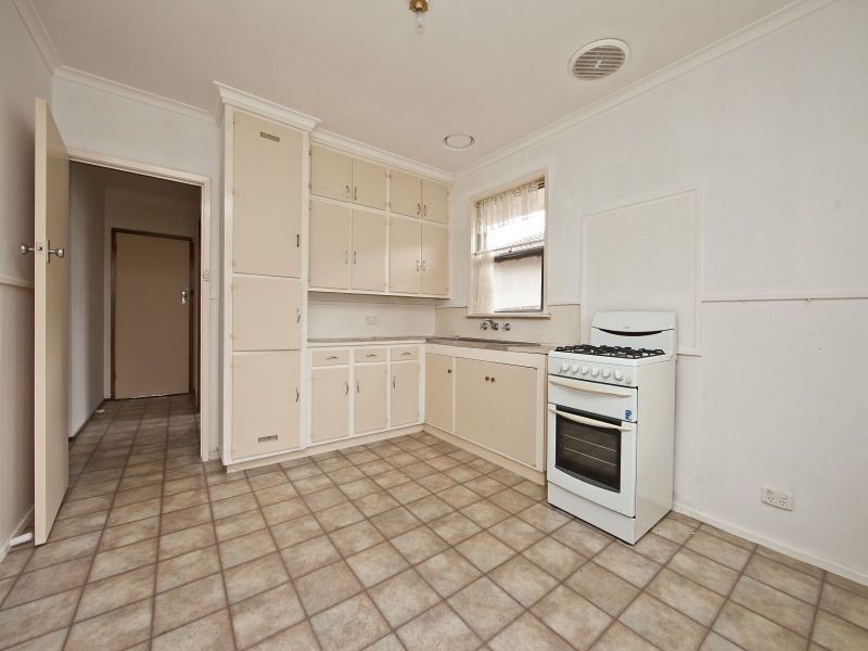 34 Rosemary Cresent, Frankston VIC 3199