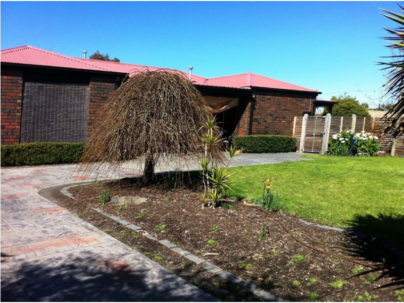 9 Oakbank Place, Somerville VIC 3912